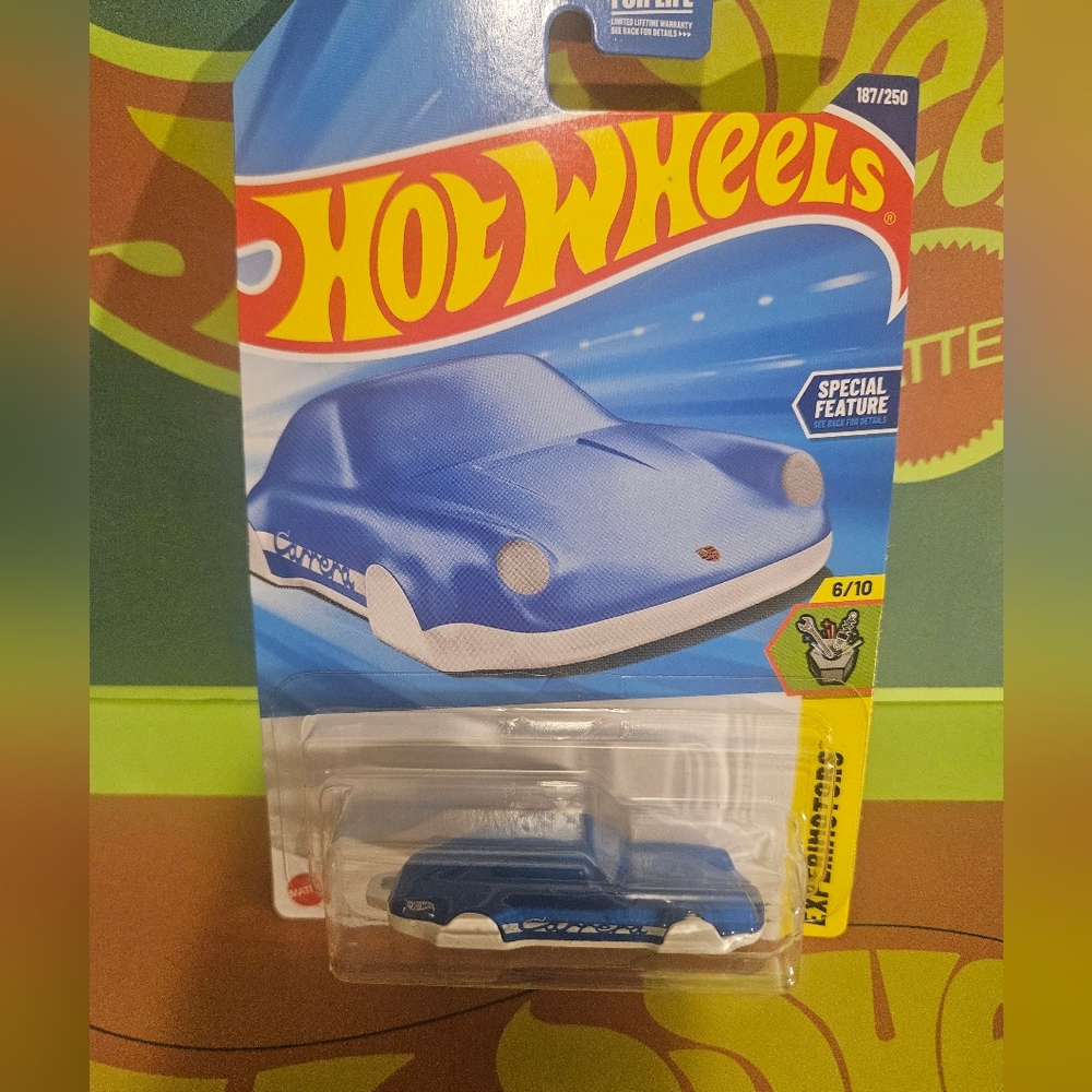HotWheels Porsche 911 Key Clip Blue